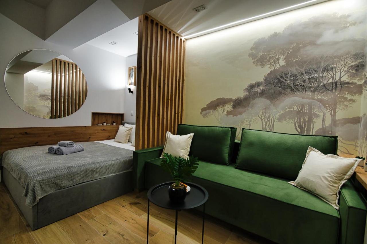 Good Rest In 52 Apartment Zator Bagian luar foto